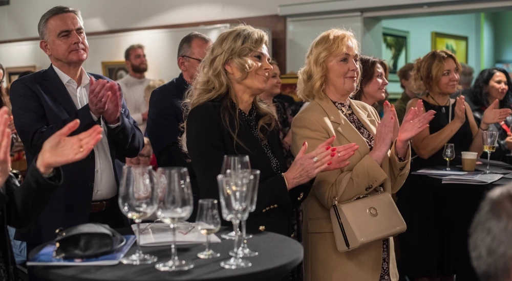 na-granicy-swiatow-Metalmerge-1-191404